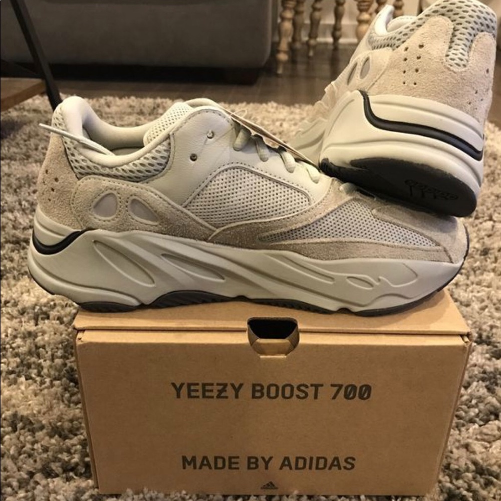 Yeezys boost 700 salt